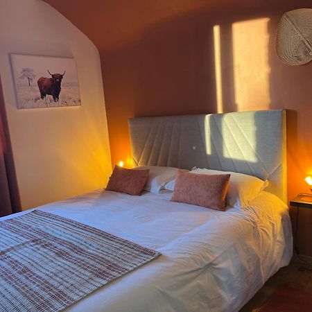 L Hirondelle 3 Bed & Breakfast Erondelle Eksteriør bilde